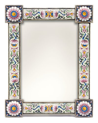 Un marco de fotografía de plata dorada y esmalte cloisonné, c. 1900 de School Russian