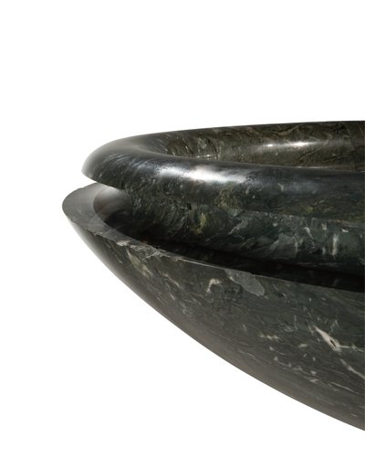 Detalle de un jarrón, c.1830-40 de School Russian