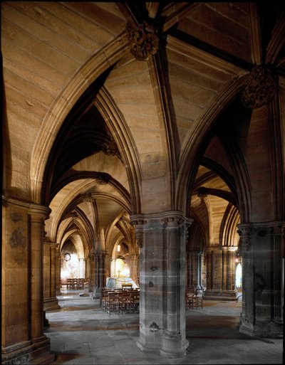 Arte gótico: vista de la cripta y la iglesia inferior de la catedral de Glasgow de Scottish School