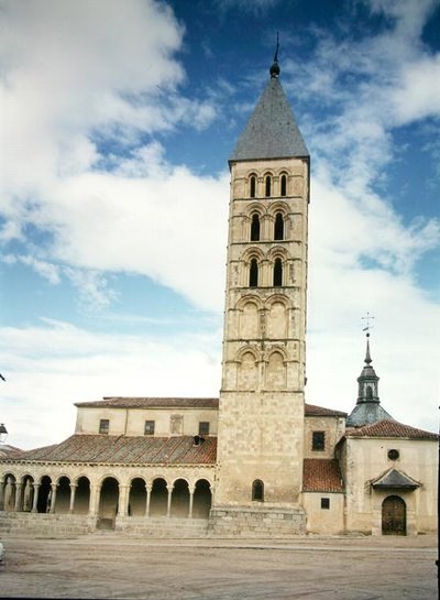 Exterior de la Iglesia de San Esteban de School Spanish