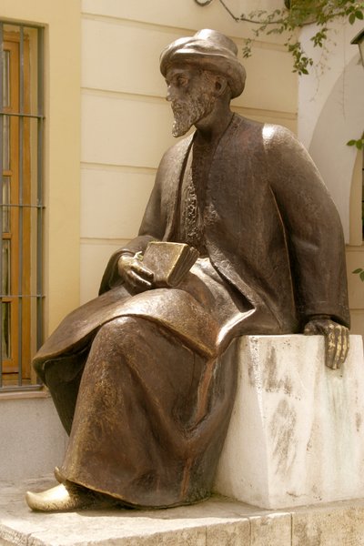 Estatua de Moisés Maimónides (bronce) de School Spanish