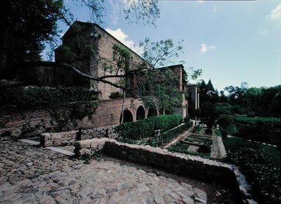 Vista del jardín de School Spanish