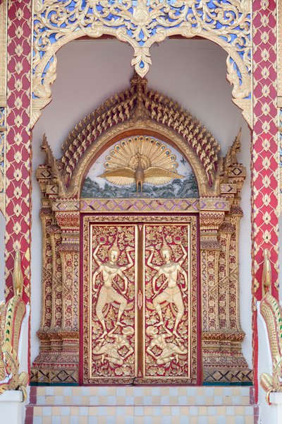Puerta del templo, Wat Phrathat Doi Suthep de School Thai