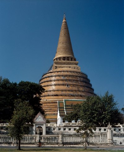Vista del templo budista de School Thai