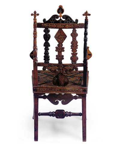 Sillón abierto incrustado y tallado con un patchwork de varias frases, principios del siglo XIX de Scottish School