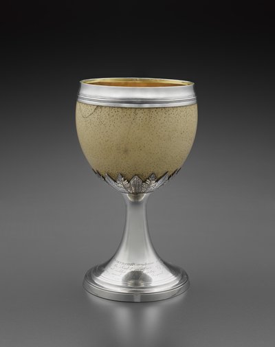 Copa de presentación, una de un par de Scottish School