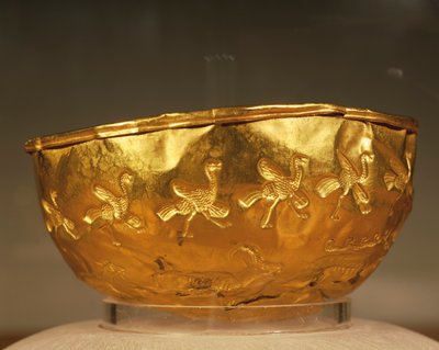 Copa de oro, escita (siglo VII a.C.) de Scythian