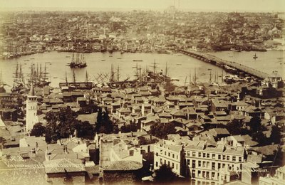 Panorama de Estambul y el Bósforo, hacia 1890 (foto en blanco y negro) de Sebah and Joaillier