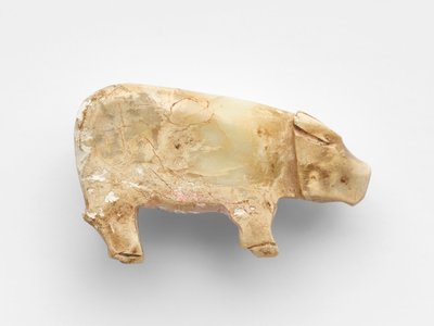Colgante en forma de búfalo de agua, c.1100-1000 a.C. de Shang Dynasty Chinese School