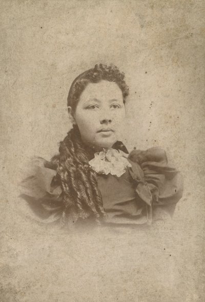 Tarjeta de gabinete de un miembro no identificado de la familia Vass, 1880-1917 de Sidney Rufus Alley