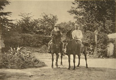 El autor ruso Leo Tolstoy montando en Yasnaya Polyana, cerca de Tula, Rusia, 1900 de Sophia Andreevna Tolstaya