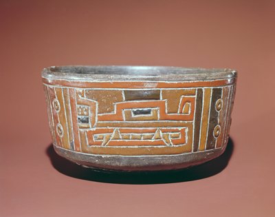 Cuenco decorado con la cabeza de un jaguar, precolombino (cerámica) de South American School