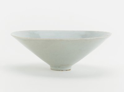Cuenco con diseño moldeado de fénix y flores, c.1200 de Southern Song Dynasty Chinese School