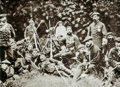 Tercera guerra carlista (1872-1876): el pretendiente al trono de España Carlos de Borbón (1848-1909), duque de Madrid, rodeado de sus defensores. Fotografía circa 1872-1876 de Spanish Photographer