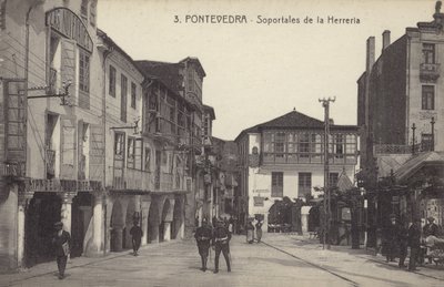 Arcadas de la herrería, Pontevedra, España (foto b/n) de Spanish Photographer