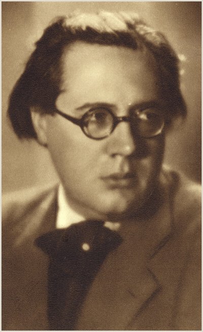 Retrato de Andrés Segovia (foto en blanco y negro) de Spanish Photographer