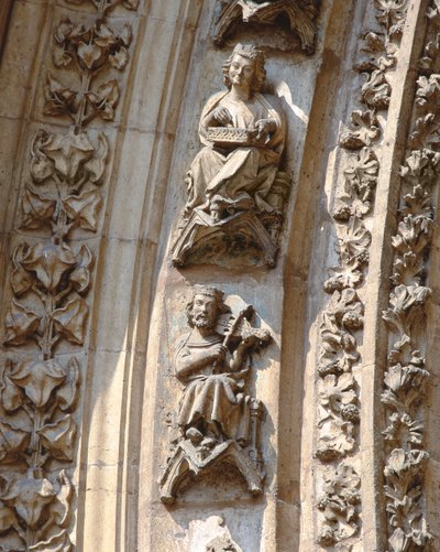Archivolta del portal central de la fachada oeste, detalle de un violinista y un tocador de cítara, c. 1350-1400 (alto relieve) de Spanish School