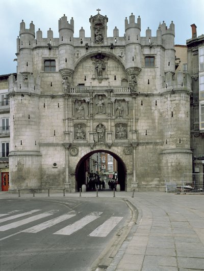 Arco de Santa María, una vez parte de las murallas de la ciudad de Spanish School