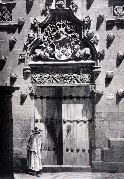 Puerta de la Casa de las Conchas, Salamanca de Spanish School