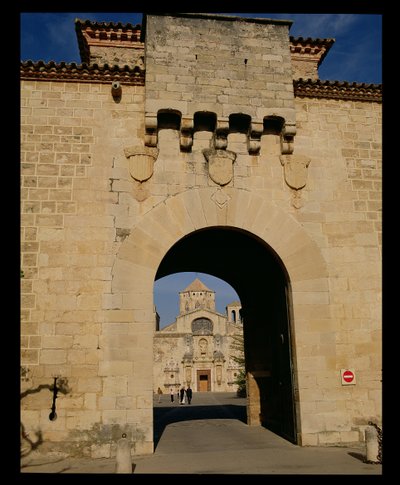 Entrada al monasterio, fundado en 1151 de Spanish School