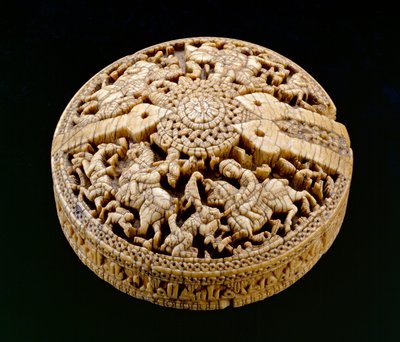 Tapa de un contenedor decorada con cuatro cazadores y animales, período omeya, 998-999 d.C. de Spanish School
