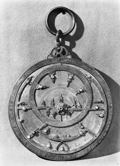 Astrolabio moro, de Córdoba, 1054 (metal) de Spanish School