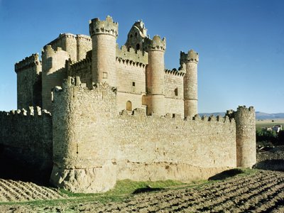 El castillo, originalmente fundado en el siglo X por Fernán González de Spanish School
