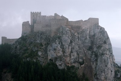 Vista del castillo de Loarre, construido en los siglos XI-XIII de Spanish School