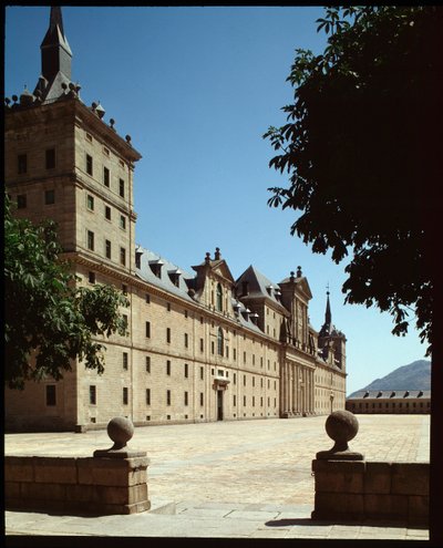 Vista de la fachada principal del Real Sitio de Spanish School