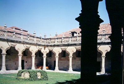 Vista del Patio de las Escuelas Menores de Spanish School