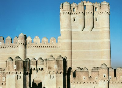 Vista del castillo, construido c.1453 de Spanish School