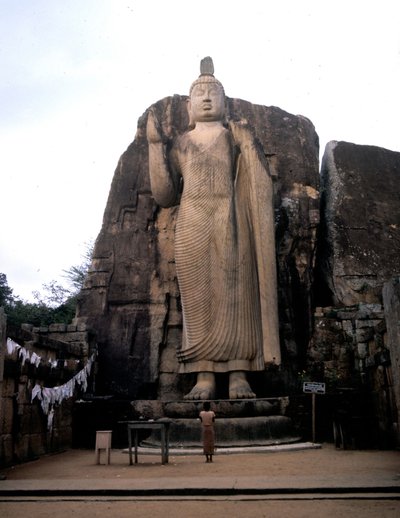 El gran Buda de Avukana. Sri Lanka. Siglo V. de Sri Lankan School