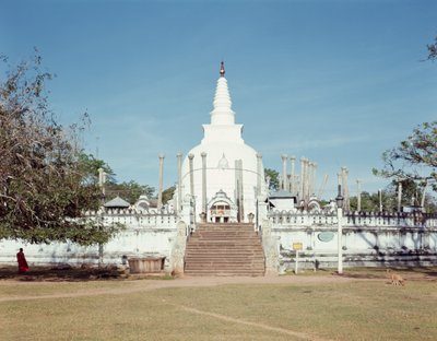 Vista de la Dagoba Thuparama, Ruwanweli Seya de Sri Lankan School