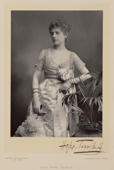 Miss Hope Temple, retrato fotográfico de Stanislaus Walery