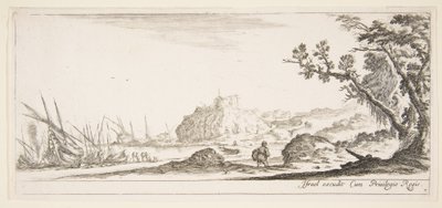 Placa 7: varios barcos en la orilla a la izquierda, un hombre cargando una bolsa, ca. 1641 de Stefano della Bella