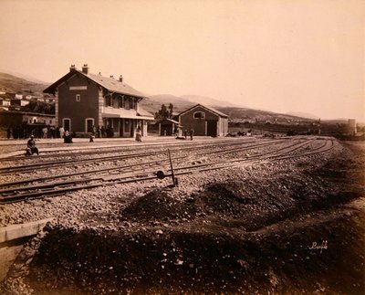Estación de Mallakah-Zahleh en la línea ferroviaria de Beirut a Damasco de Studio Bonfils