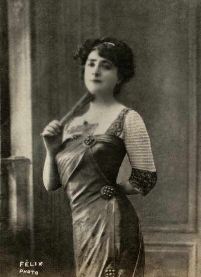 Retrato de la artista francesa Marie Yahne ( 1867 de Studio Felix