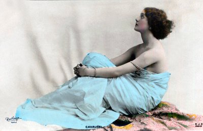 Lina Cavalieri como Fedora, c. 1900-1905 (tarjeta postal) de Studio Reutlinger