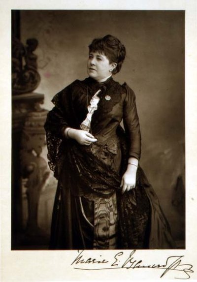 Marie Effie Wilton Bancroft (1839-1921), actriz y gerente teatral, retrato fotográfico de Studio Walery