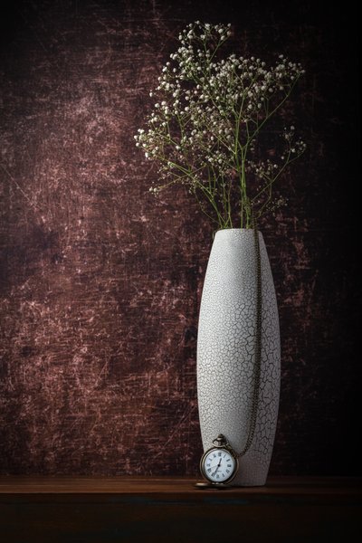 Reloj floral atemporal de Sumit Dhuper