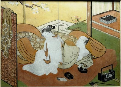 Pareja de amantes acostados en un interior con biombo, caja de caligrafía. Estampa Nishiki-e de Suzuki Harunobu (1725-1770 aprox.) 1765 aprox. Sol. 20,6x27,8 cm Colección privada de Suzuki Harunobu