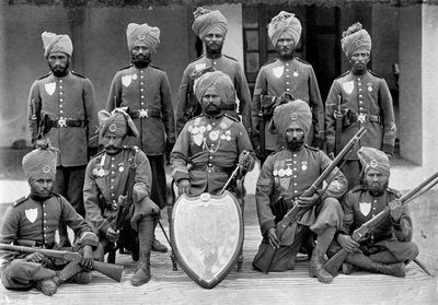 El equipo de tiro campeón del 26º Regimiento de Punjab de Infantería de Bengala, 1896 de T. Winter