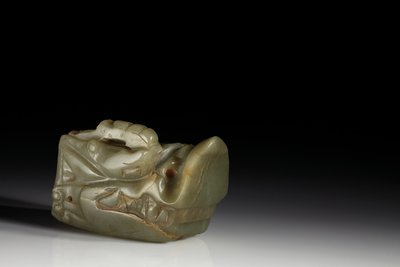 La Cabeza de Dragón de Jade Junkunc de Tang Dynasty Chinese School