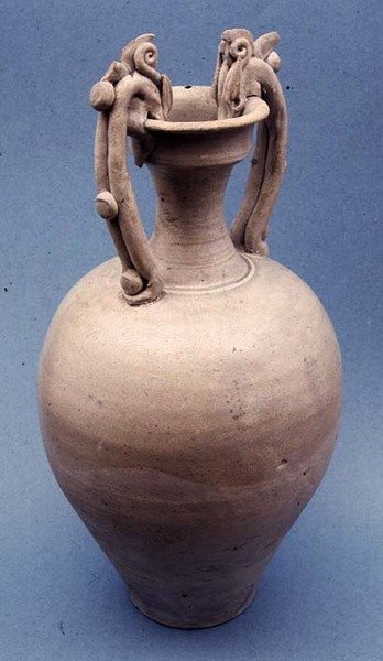 Jarrón con esmalte incoloro, Dinastía Tang de Tang Dynasty Chinese School