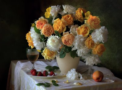 Rosas doradas y peonías de Tatyana Skorokhod