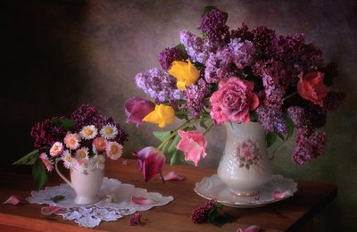 Naturaleza muerta primaveral llena de vida de Tatyana Skorokhod