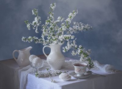 Hora del té «White Blooms» de Tatyana Skorokhod