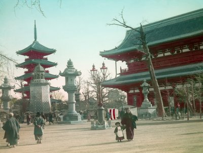 Senso - Puerta del templo Ji, Tokio, circa 1900 - 1915 (fotografía) de Teijiro Takagi