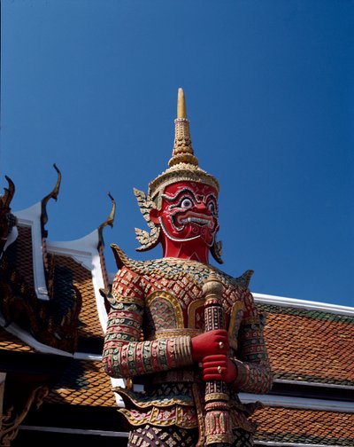 (detalle) de un diablo guardando la puerta de Thai School