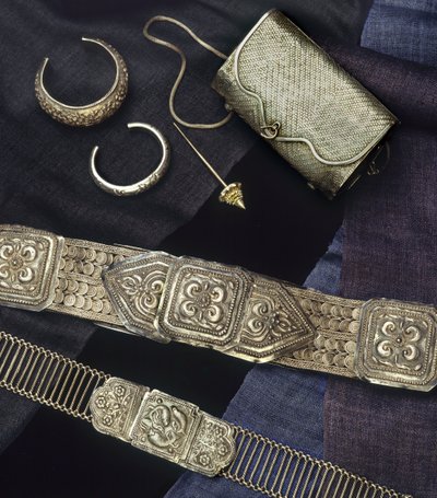 Joyería, bolso y cinturones, Tailandia de Thai School